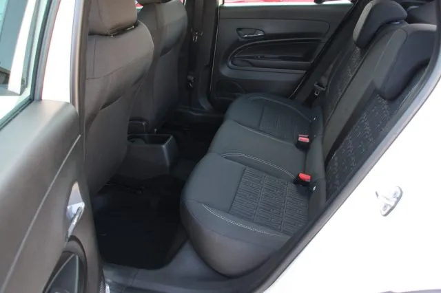 Fiat 600 1.2 110CV Hybrid PACK CONFORT - Foto 11
