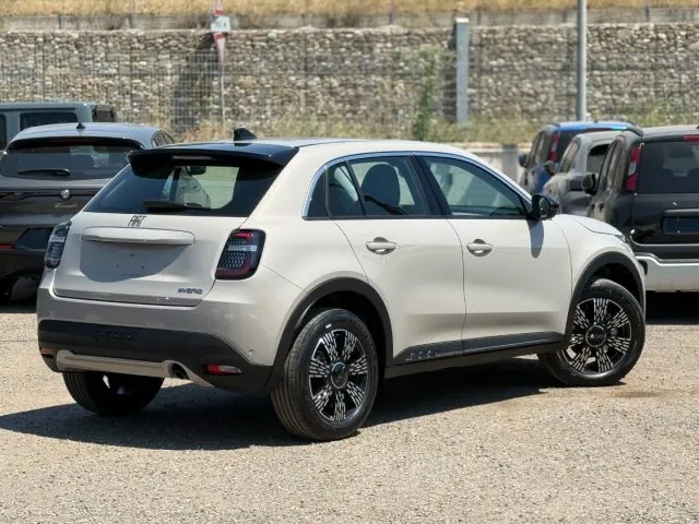 Fiat 600 Hybrid DCT MHEV PACK STYLE - Foto 4