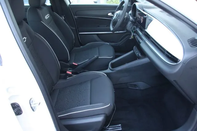 Fiat 600 Hybrid DCT MHEV PACK STYLE - Foto 8