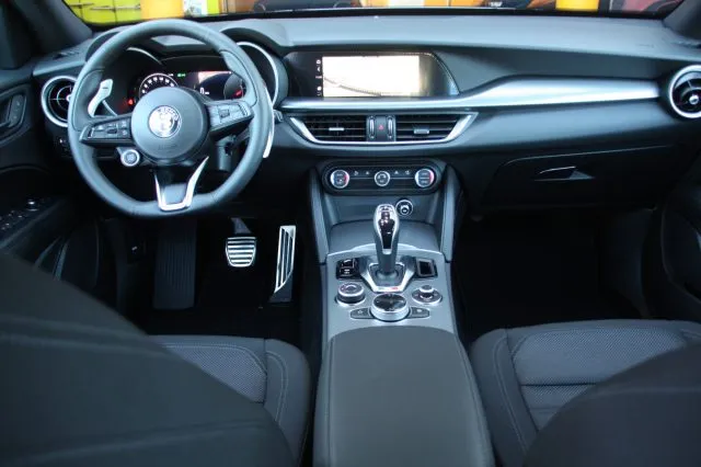 Alfa Romeo Stelvio Stelvio 2.2 T.d. 160CV AT8 RWD Sprint - Foto 8