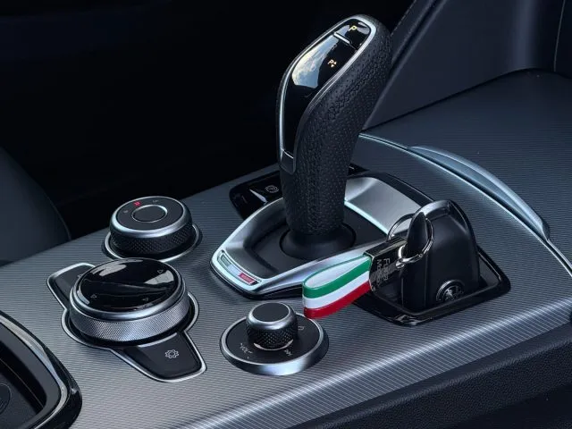 Alfa Romeo Stelvio Stelvio 2.2 T.diesel 160CV AT8 RWD Velo - Foto 14