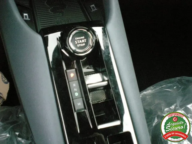 Alfa Romeo Junior HYBRID 1.2 136 CV eDCT6 - Foto 13