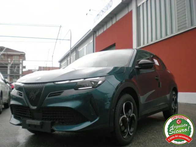 Alfa Romeo Junior HYBRID 1.2 136 CV eDCT6 - Foto 1