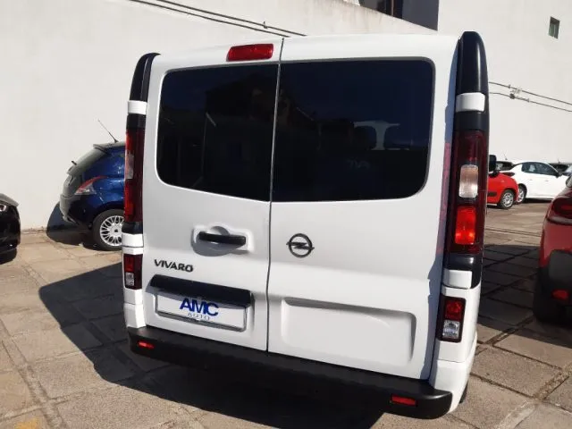 Opel vivaro - dettaglio 4
