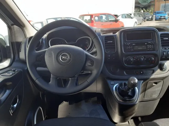 Opel vivaro - dettaglio 6