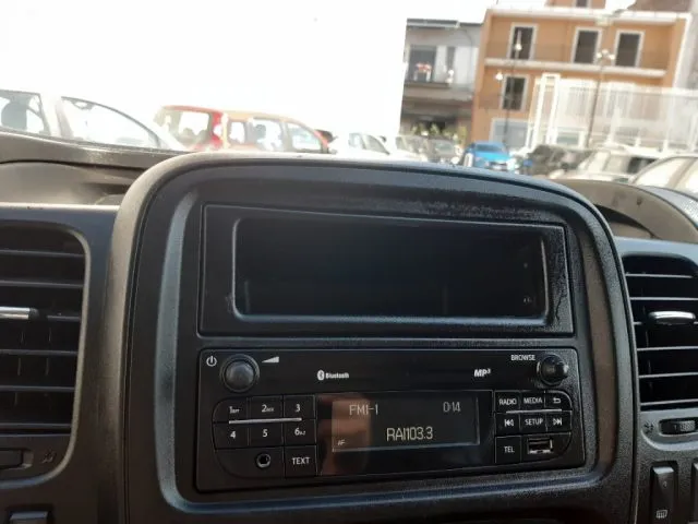 Opel vivaro - dettaglio 8