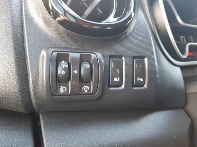 Opel vivaro - dettaglio 12