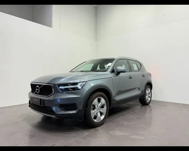 Volvo XC40 2.0 D3 MOMENTUM - Foto 1