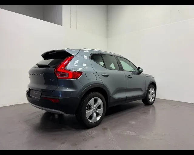 Volvo XC40 2.0 D3 MOMENTUM - Foto 2