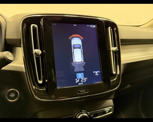 Volvo XC40 2.0 D3 MOMENTUM - Foto 6