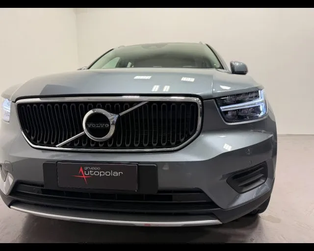 Volvo XC40 2.0 D3 MOMENTUM - Foto 9