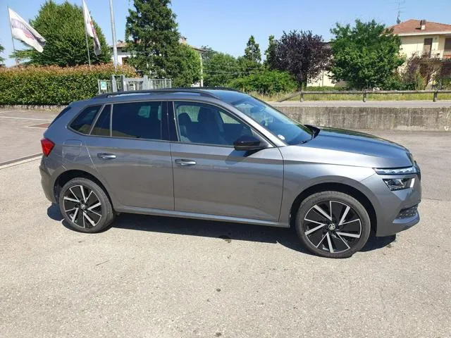 Skoda Kamiq Kamiq 1.0 TSI 110 CV Black Dots - Foto 6