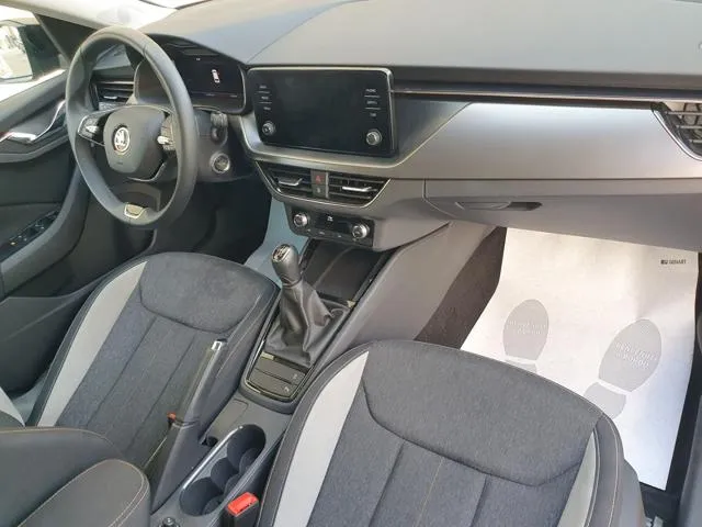 Skoda Kamiq Kamiq 1.0 TSI 110 CV Black Dots - Foto 13