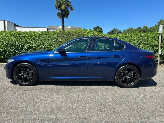 Alfa Romeo Giulia 2.2 Turbodiesel 136 CV AT8 Business NAVI - 19 - Foto 6