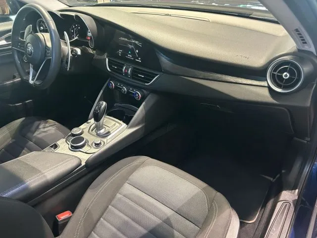 Alfa Romeo Giulia 2.2 Turbodiesel 136 CV AT8 Business NAVI - 19 - Foto 12