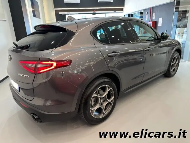 Alfa Romeo Stelvio Stelvio 2.2 T.diesel 190CV AT8 Q4 Sprint - Foto 7