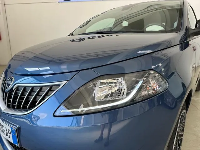 Lancia Ypsilon 1.0 FireFly 5 porte S&S Hybrid Gold - Foto 5