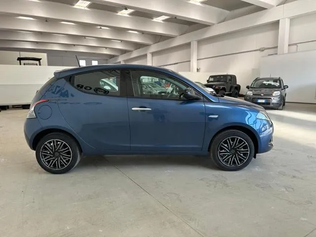 Lancia Ypsilon 1.0 FireFly 5 porte S&S Hybrid Gold - Foto 6