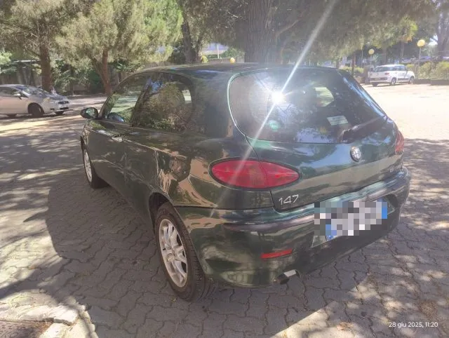Alfa romeo 147 - dettaglio 4