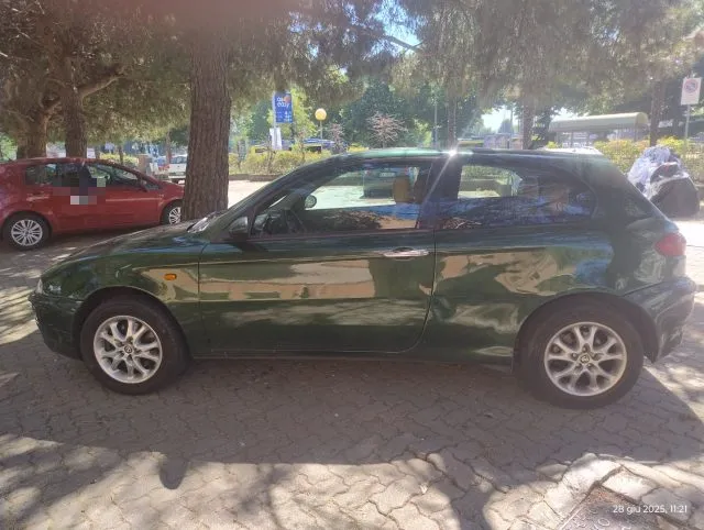 Alfa romeo 147 - dettaglio 5