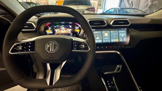 Mg ZS Hybrid+ Luxury - Foto 11