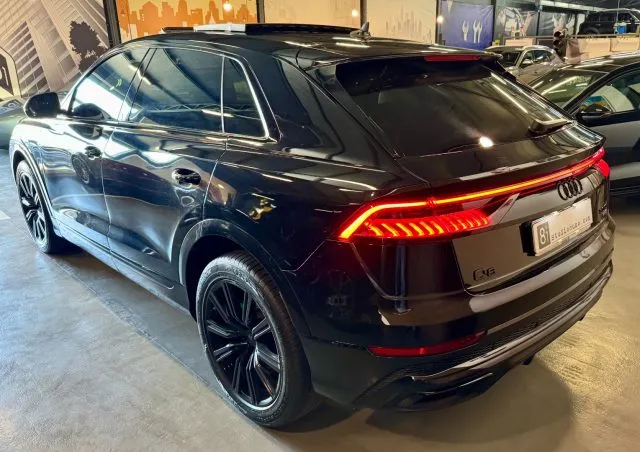 Audi Q8 50 TDI 286 CV quattro tiptronic Sport - Foto 2