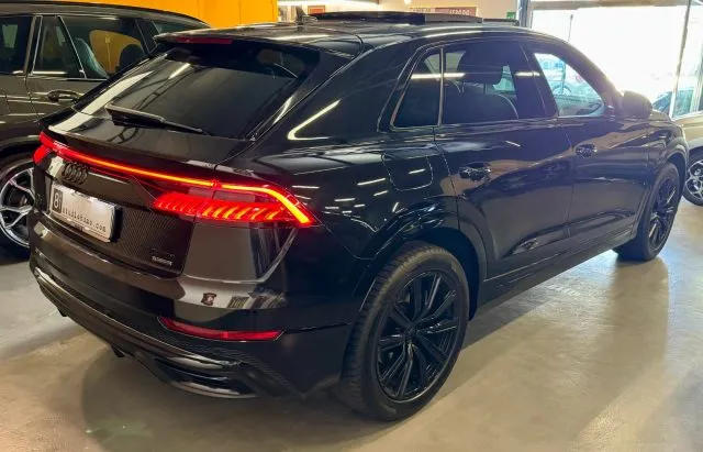 Audi Q8 50 TDI 286 CV quattro tiptronic Sport - Foto 4