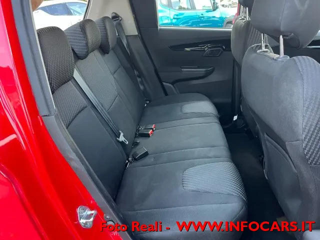 Mahindra KUV100 KUV100 1.2 VVT K8 - Foto 8
