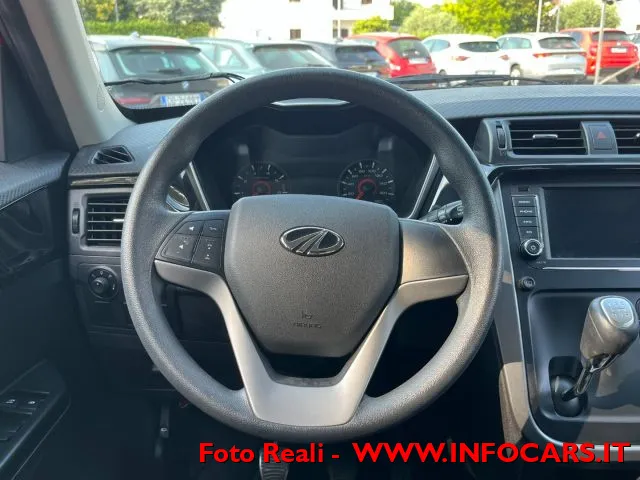 Mahindra KUV100 KUV100 1.2 VVT K8 - Foto 14