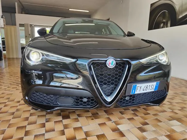 Alfa Romeo Stelvio Stelvio 2.2 T.diesel 210CV AT8 Q4 Veloce - Foto 2