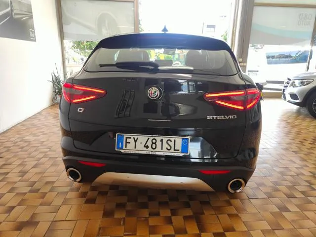Alfa Romeo Stelvio Stelvio 2.2 T.diesel 210CV AT8 Q4 Veloce - Foto 4