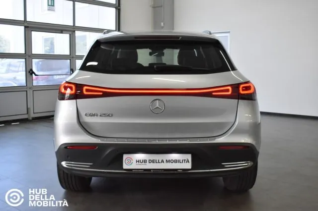 Mercedes-Benz EQA 250 Sport Plus - Foto 5
