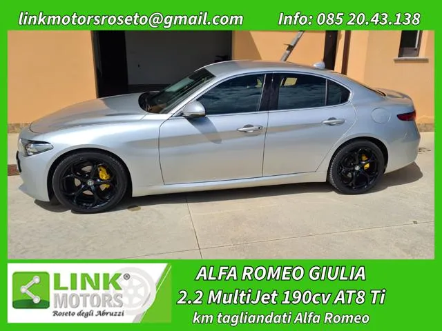 Alfa Romeo Giulia 2.2 Turbodiesel 190 CV AT8 Ti - TAGLIANDATA - Foto 2