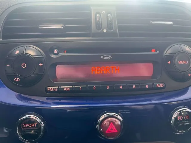 Abarth 595 1.4 16v t. t-jet Yamaha Factory Racing 160cv - Foto 11