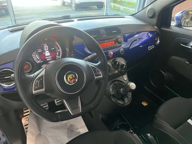 Abarth 595 1.4 16v t. t-jet Yamaha Factory Racing 160cv - Foto 22