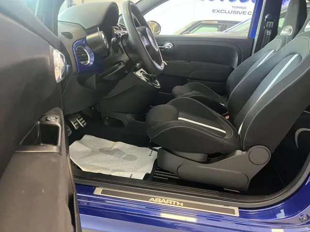 Abarth 595 1.4 16v t. t-jet Yamaha Factory Racing 160cv - Foto 28