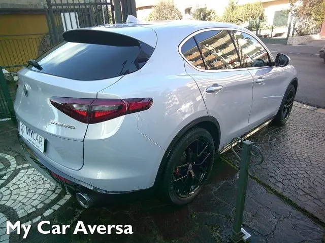 Alfa Romeo Stelvio Stelvio 2.2 T.diesel 210 CV AT8 Q4 Ti - Foto 3