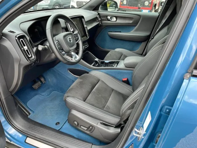 Volvo C40 Recharge Twin Motor AWD 1ST EDITION - Foto 5