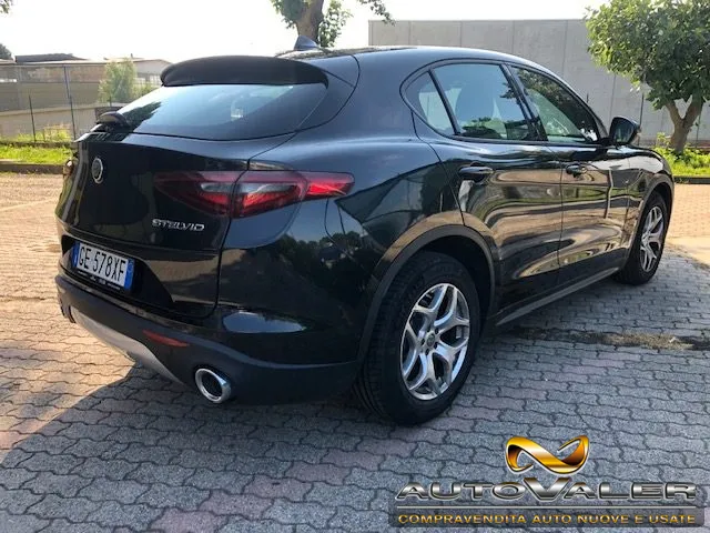 Alfa Romeo Stelvio Stelvio 2.2 T.diesel 190 CV AT8 Q4 Bus. - Foto 4