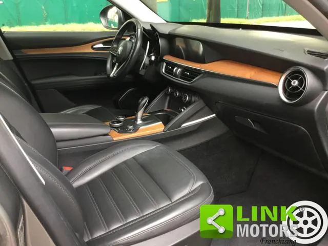 Alfa Romeo Stelvio Stelvio 2.0 Turbo 280 CV AT8 Q4 Super - Foto 9