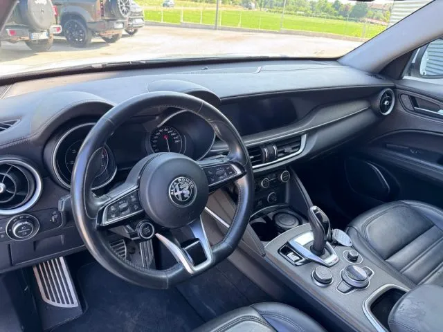 Alfa Romeo Stelvio Stelvio 2.2 T.diesel 210 AT8 Q4 VeloceTì - Foto 10