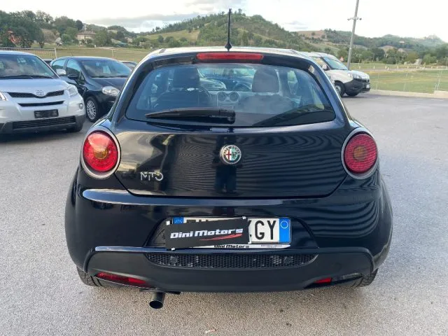 Alfa Romeo MiTo MiTo 1.3 JTDm-2 95 CV S&S Distinctive - Foto 6