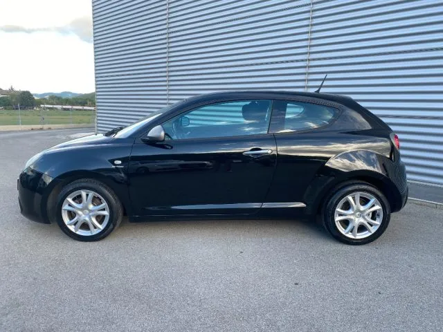 Alfa Romeo MiTo MiTo 1.3 JTDm-2 95 CV S&S Distinctive - Foto 8
