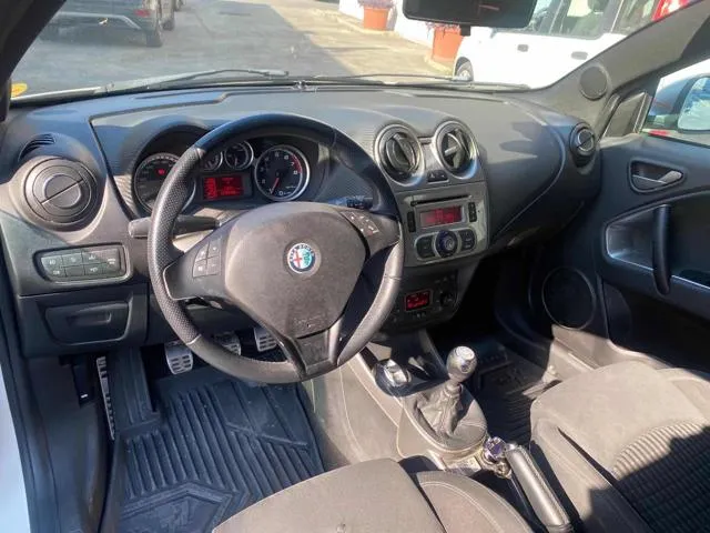 Alfa Romeo MiTo Quadrifoglio Sport Plus - Foto 8