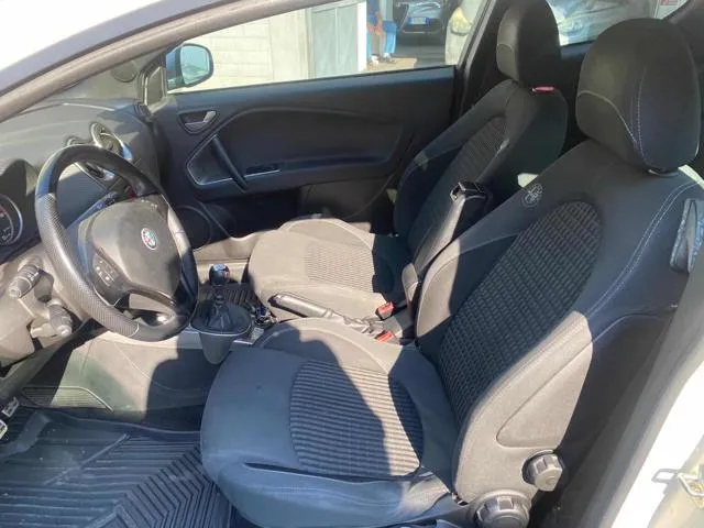 Alfa Romeo MiTo Quadrifoglio Sport Plus - Foto 13