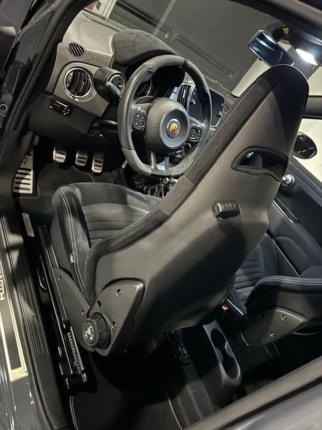 Abarth 595 595 1.4 Turbo T-Jet 180 CV Competizione - Foto 10