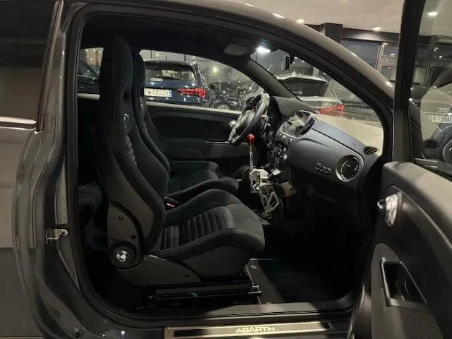 Abarth 595 595 1.4 Turbo T-Jet 180 CV Competizione - Foto 13