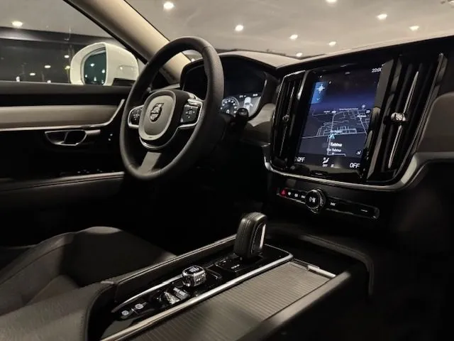 Volvo v90 Cross Country B4 (d) 197CV AWD Geatronic Business Pro Line - Foto 9