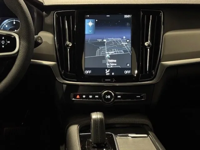 Volvo v90 Cross Country B4 (d) 197CV AWD Geatronic Business Pro Line - Foto 13