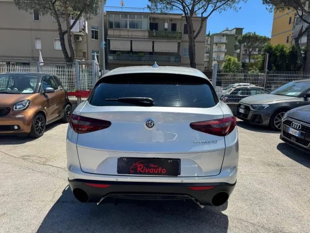 Alfa Romeo Stelvio Stelvio 2.2 T.diesel 160CV AT8 RWD Bus. - Foto 6